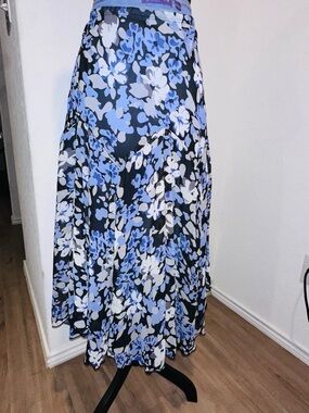 Women's Blue Floral Maxi Skirt - Flowing Print Skirt